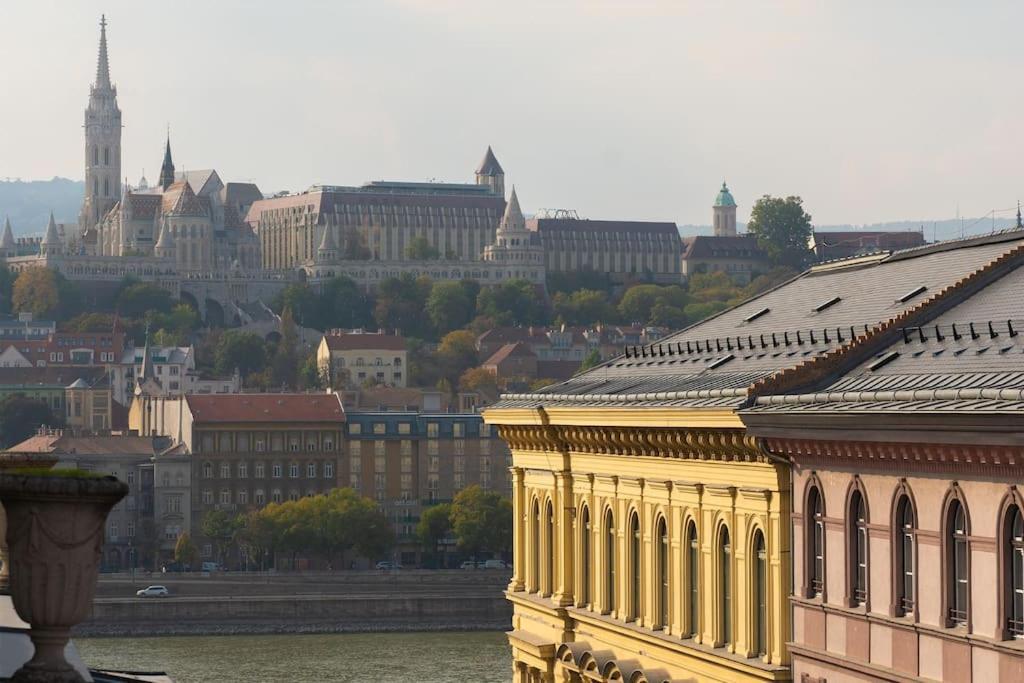 Brandnew Citycenter Flat With The View And Terrace Apartment Budapest Exterior photo